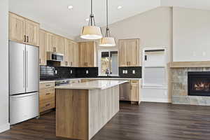 Previously built home. Photo is for illustration purposes only.