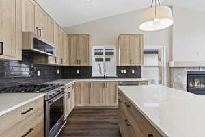 Previously built home. Photo is for illustration purposes only.