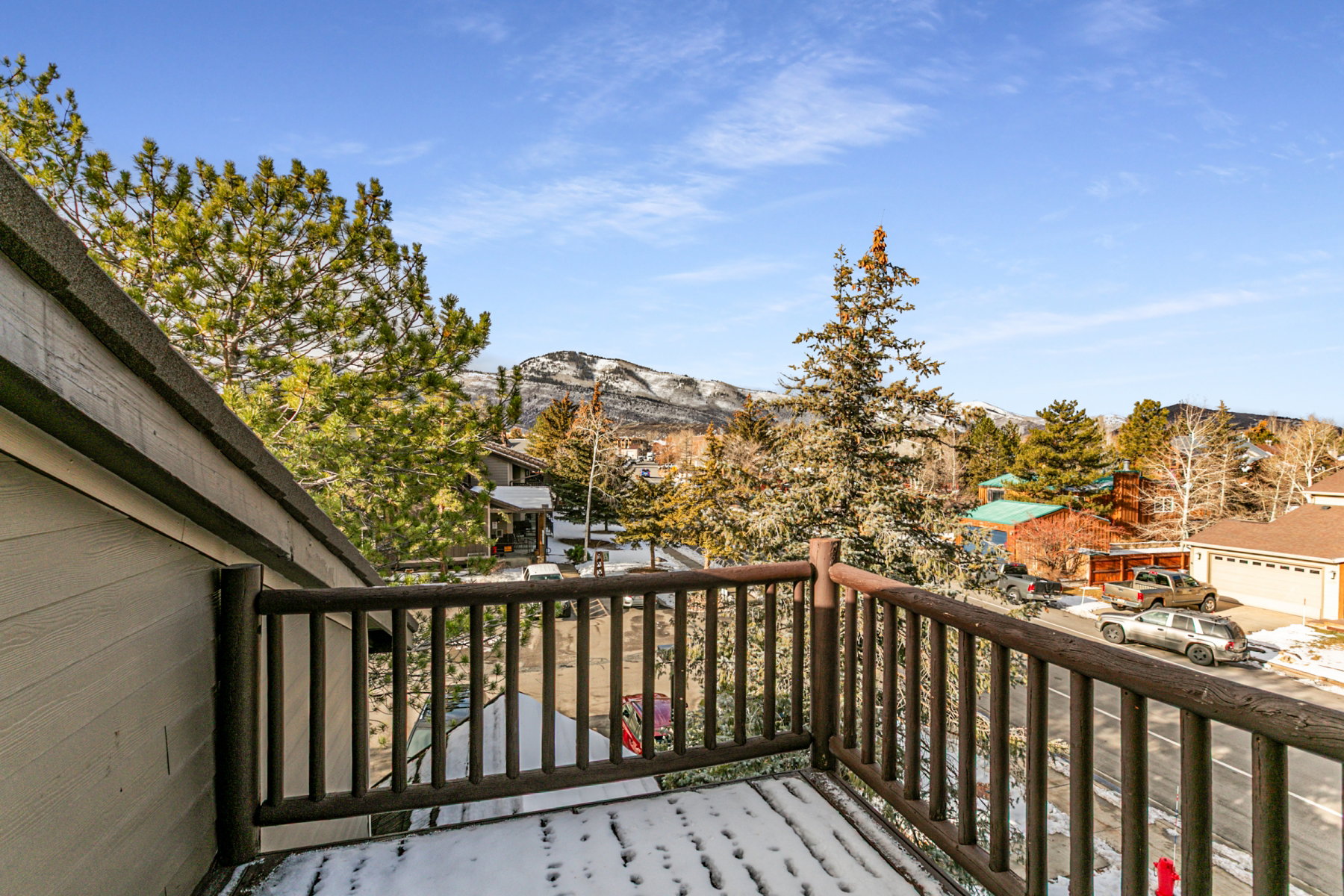 Deck featuring a mountain view
