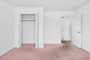Unfurnished bedroom