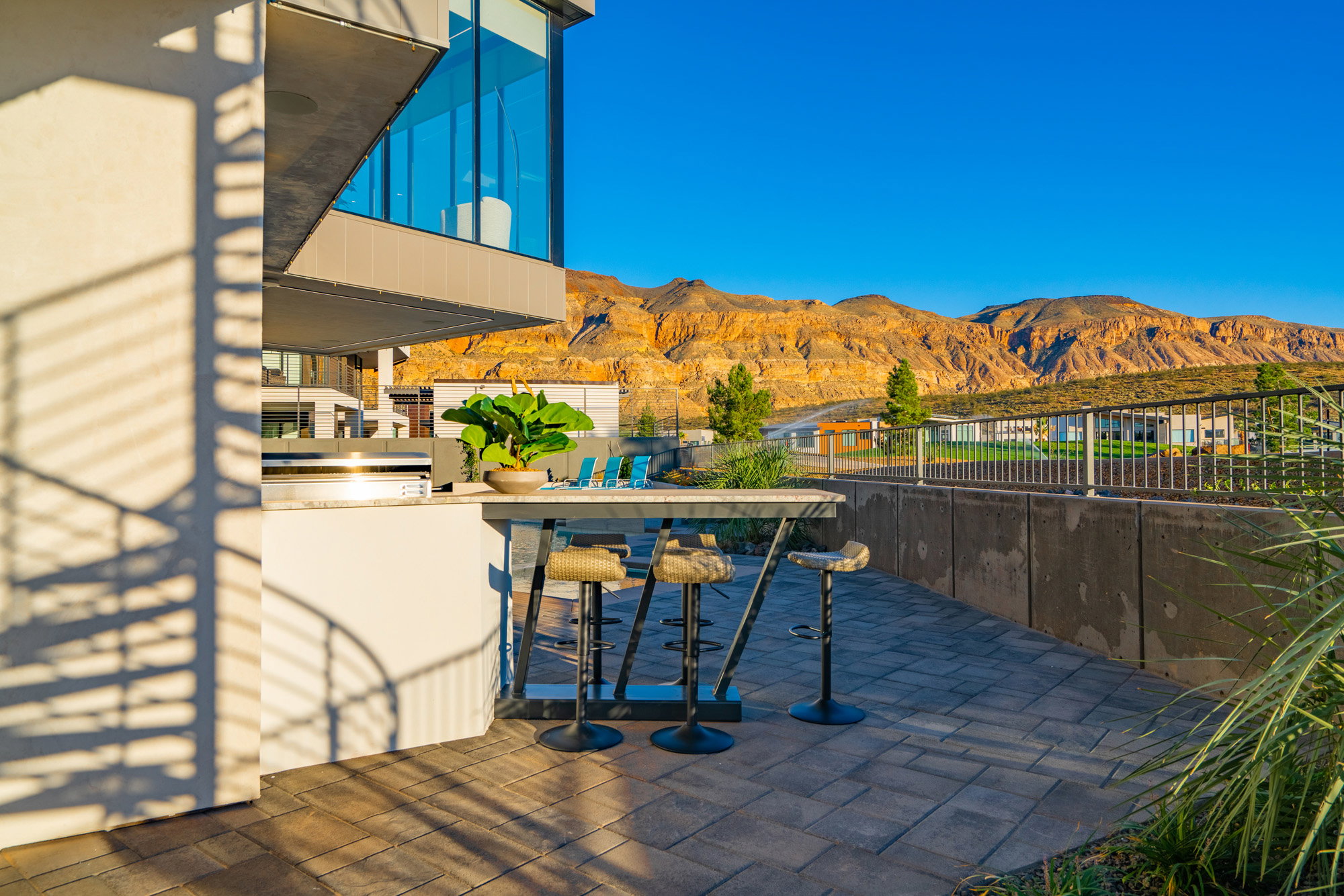 Outdoor Bar