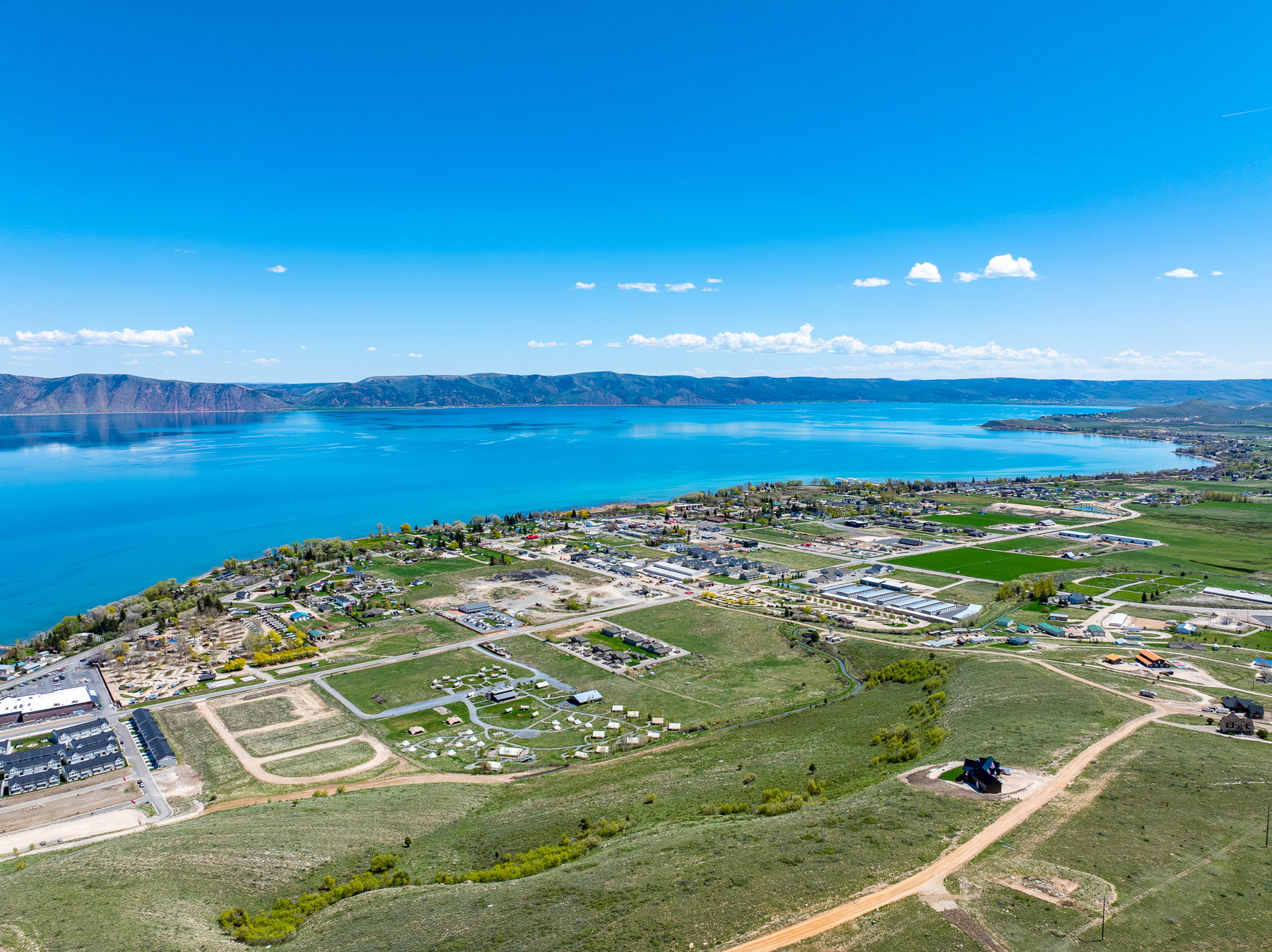 Bird's eye view of a water and mountain view