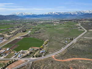 Aerial view of sparsely populated area featuring mountains