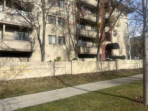 View of apartment building / complex