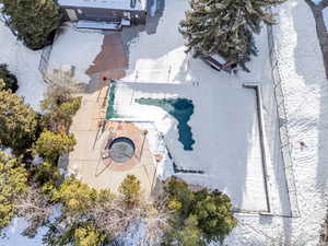 Community pool and hot tub