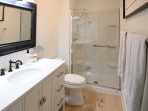 Bath featuring vanity