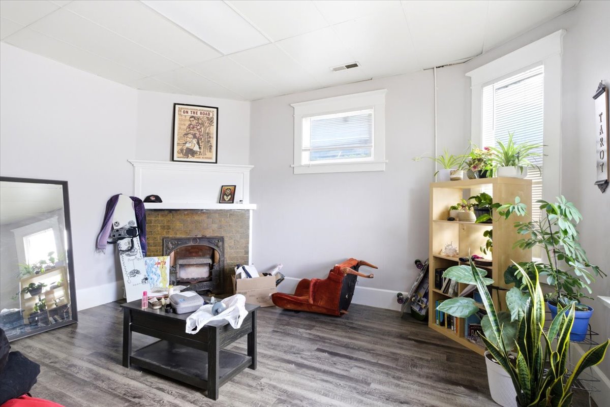 Main Unit Living Room