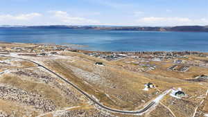 Bird's eye view of a water and mountain view