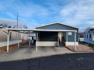 View of manufactured / mobile home