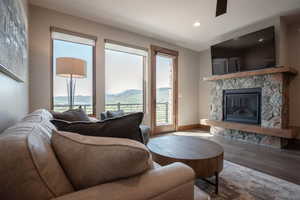 Previously built Ridge unit. Photos are for illustration purposes only. Selections may vary.