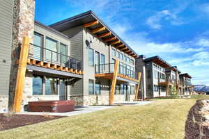 Previously built Ridge unit. Photos are for illustration purposes only. Selections may vary.