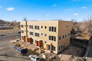 View of apartment building / complex