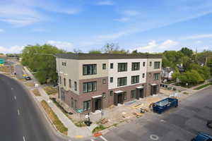 View of apartment building / complex
