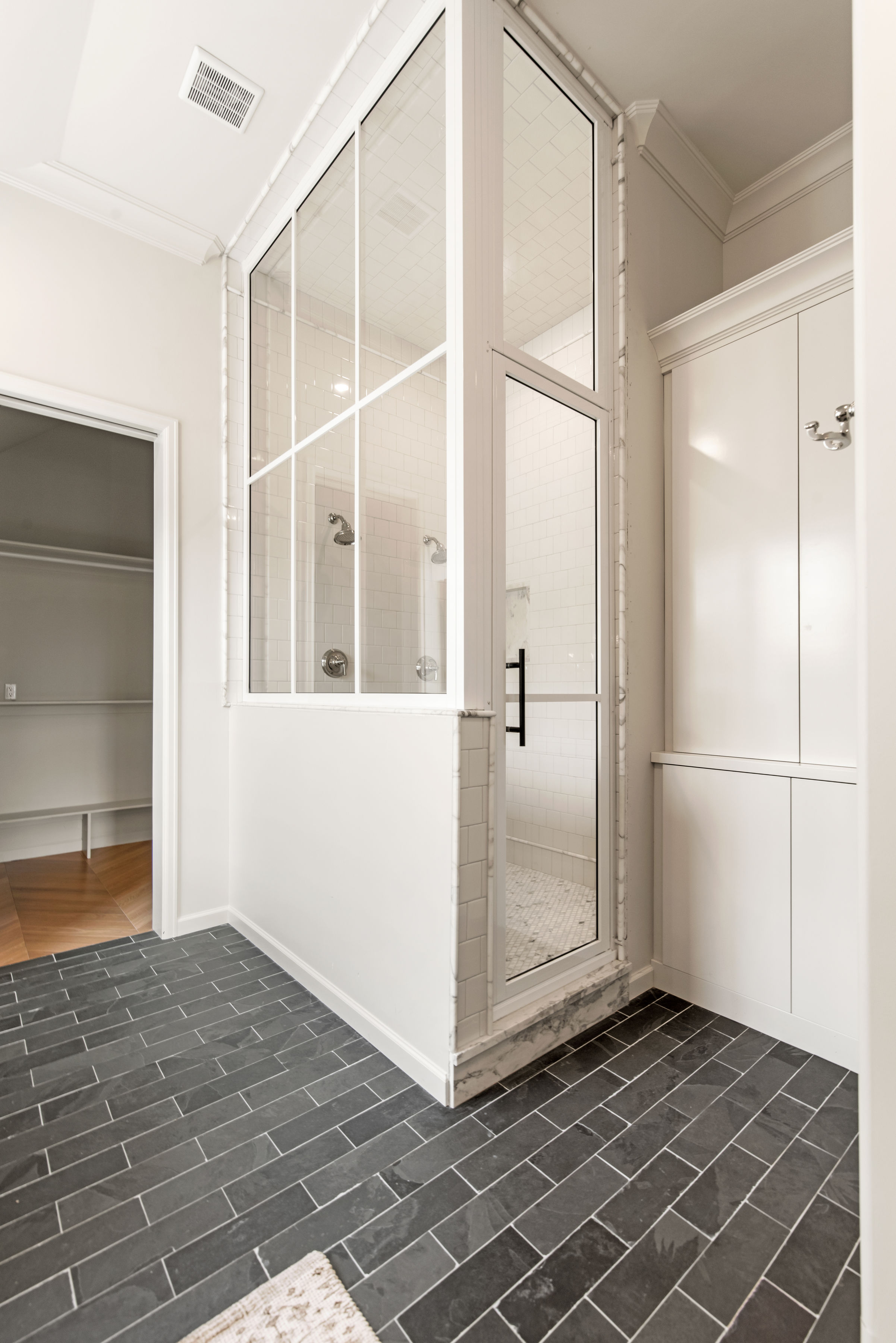 Primary shower