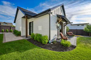 View of side of home