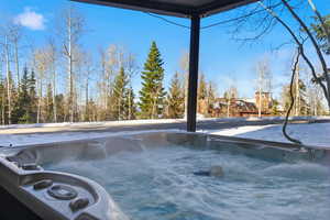 Exterior view of a jacuzzi