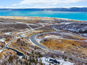 Snowy aerial view with a mountain view