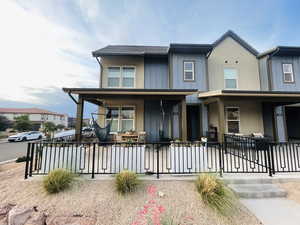 View of front of property featuring a porch