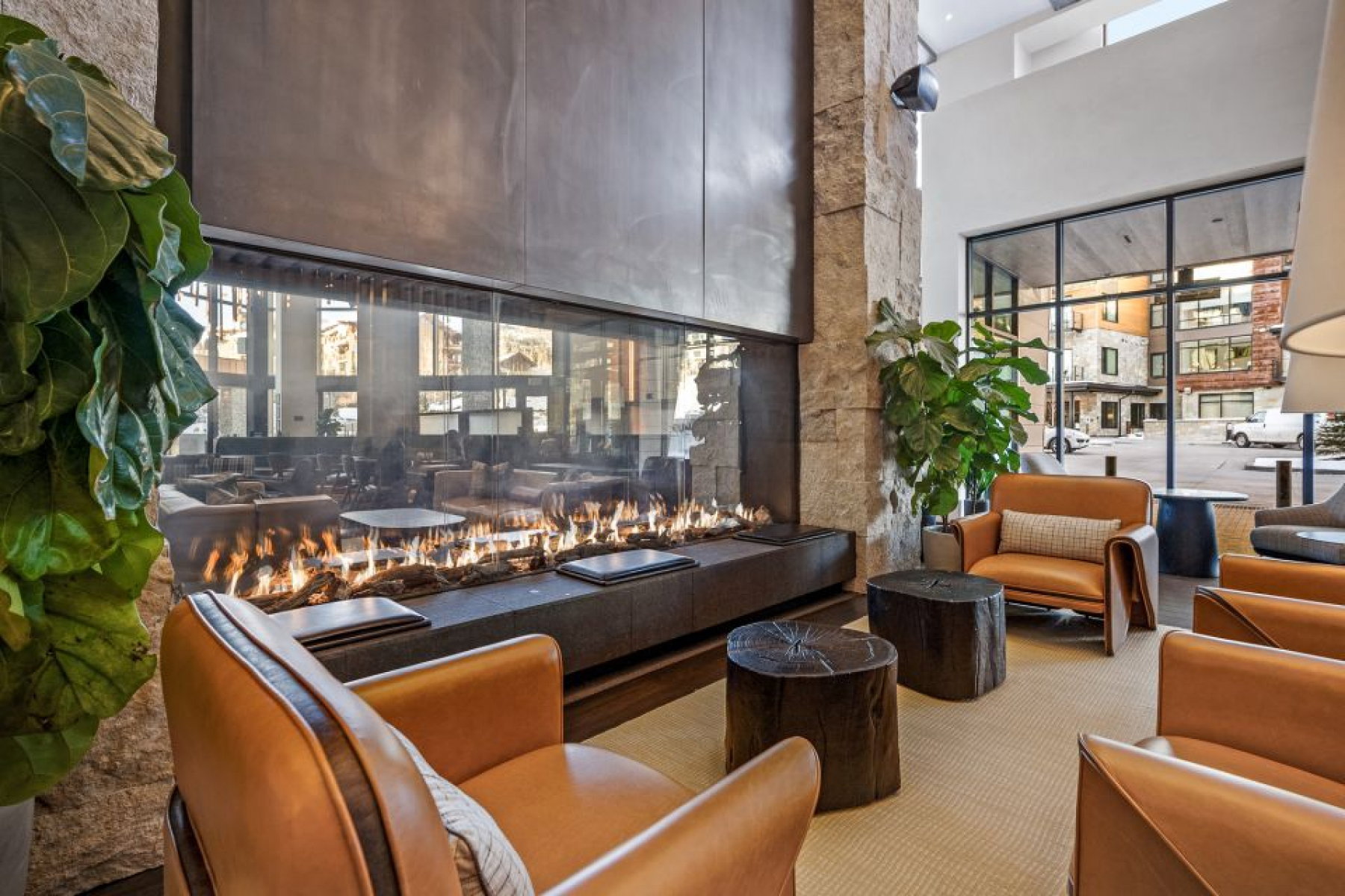 Lobby with a high ceiling