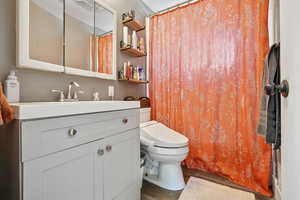 4 Bedrooms, 2 Bathrooms, 2-Car Garage.