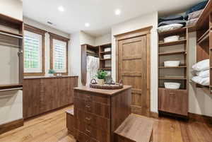 Walk in closet