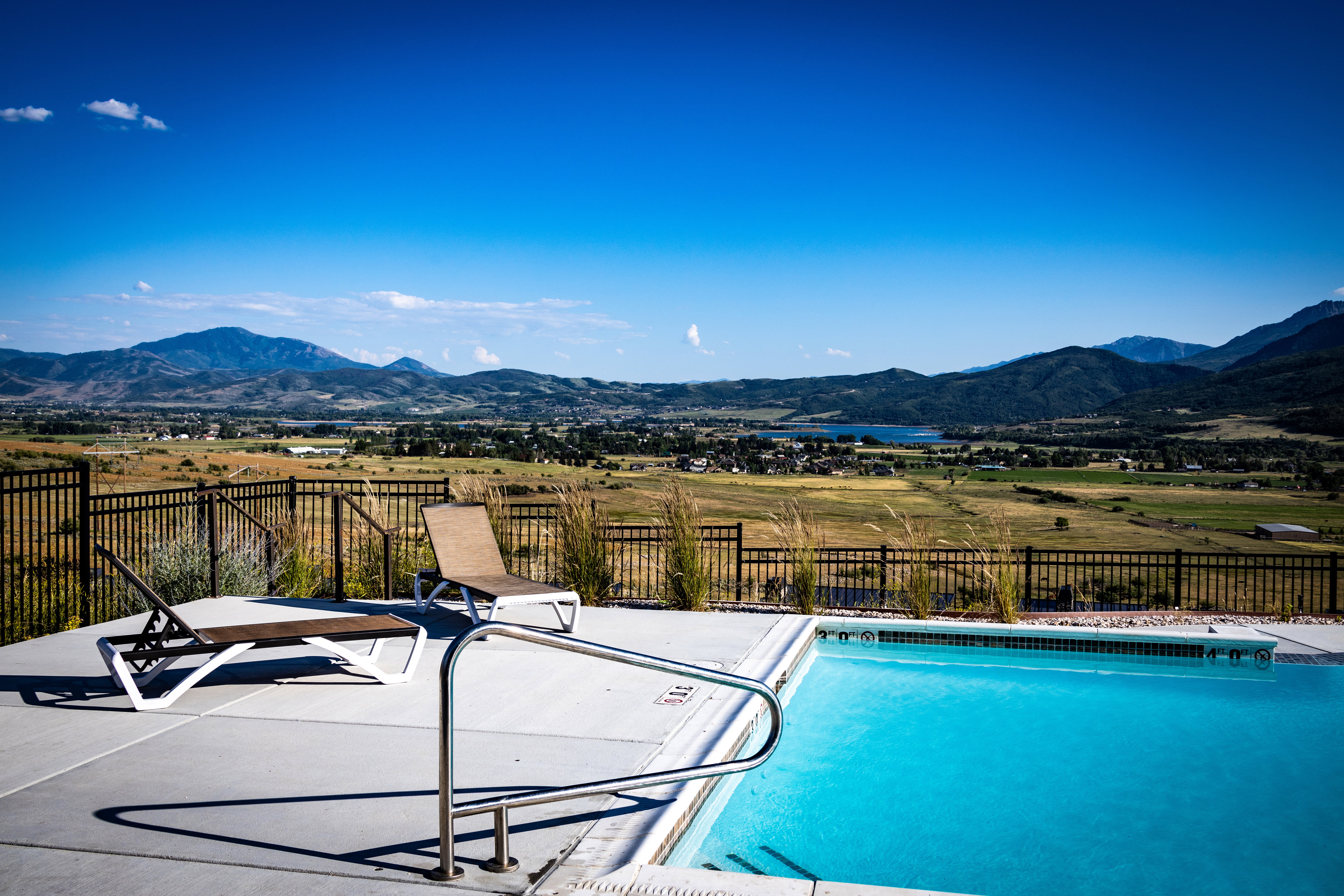 Incredible views of Pineview Reservoir and the surrounding valley and peaks.