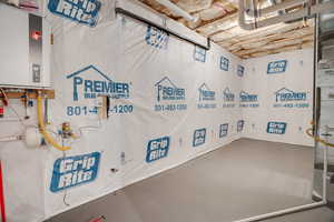 View of home's community