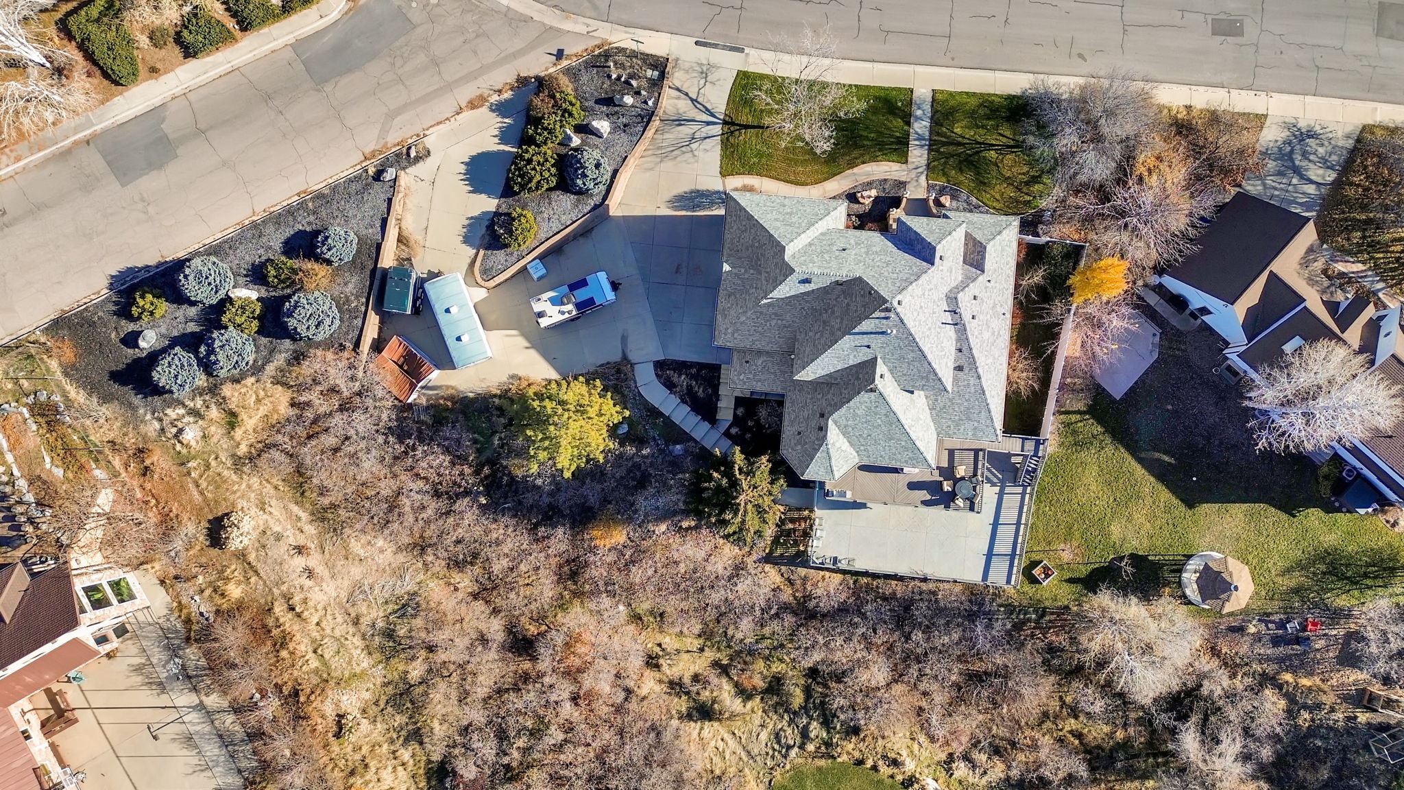 Aerial view of property and surrounding area