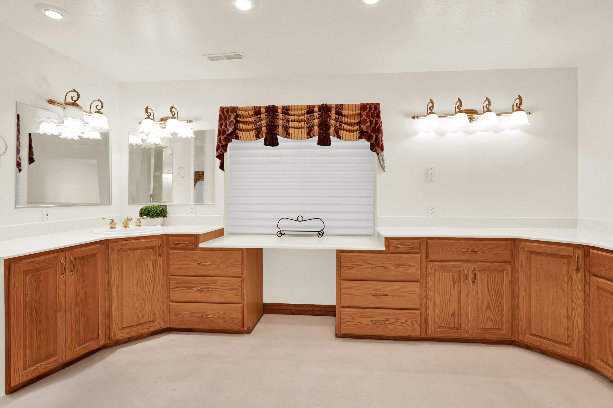 Full bath featuring vanity