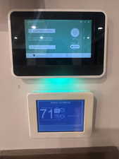 Smart thermostat and wired for Vivint security