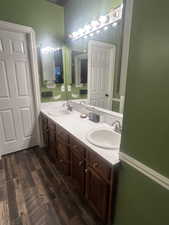 En suitewith double sinks