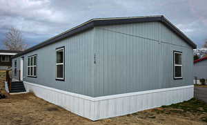 View of home's exterior