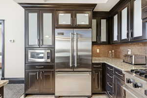 Kitchen with Viking appliances