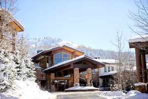 Stein Eriksen Lodge Amenities