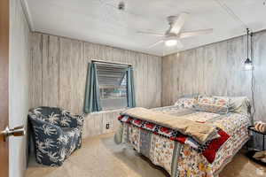 New carpet Ceiling gan and lots of light