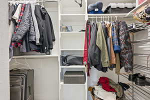 View of walk in closet