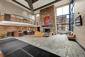 Building lobby with a high ceiling