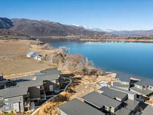 Bird's eye view of a water and mountain view