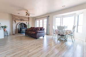 Main Level Living Area, Breakfast Nook
