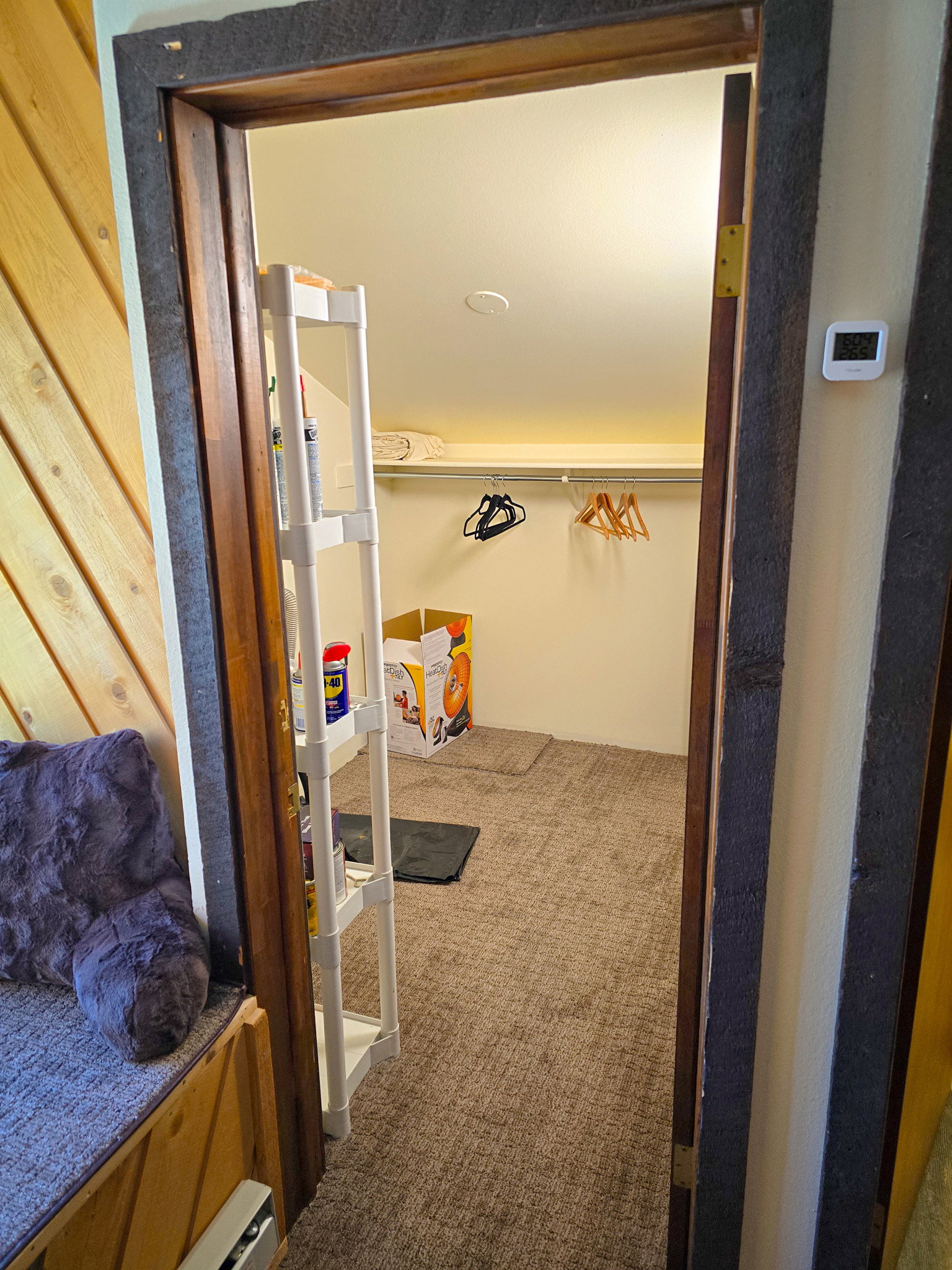 Corridor with carpet