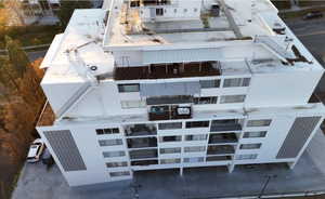 Bird's eye view of apartment complex