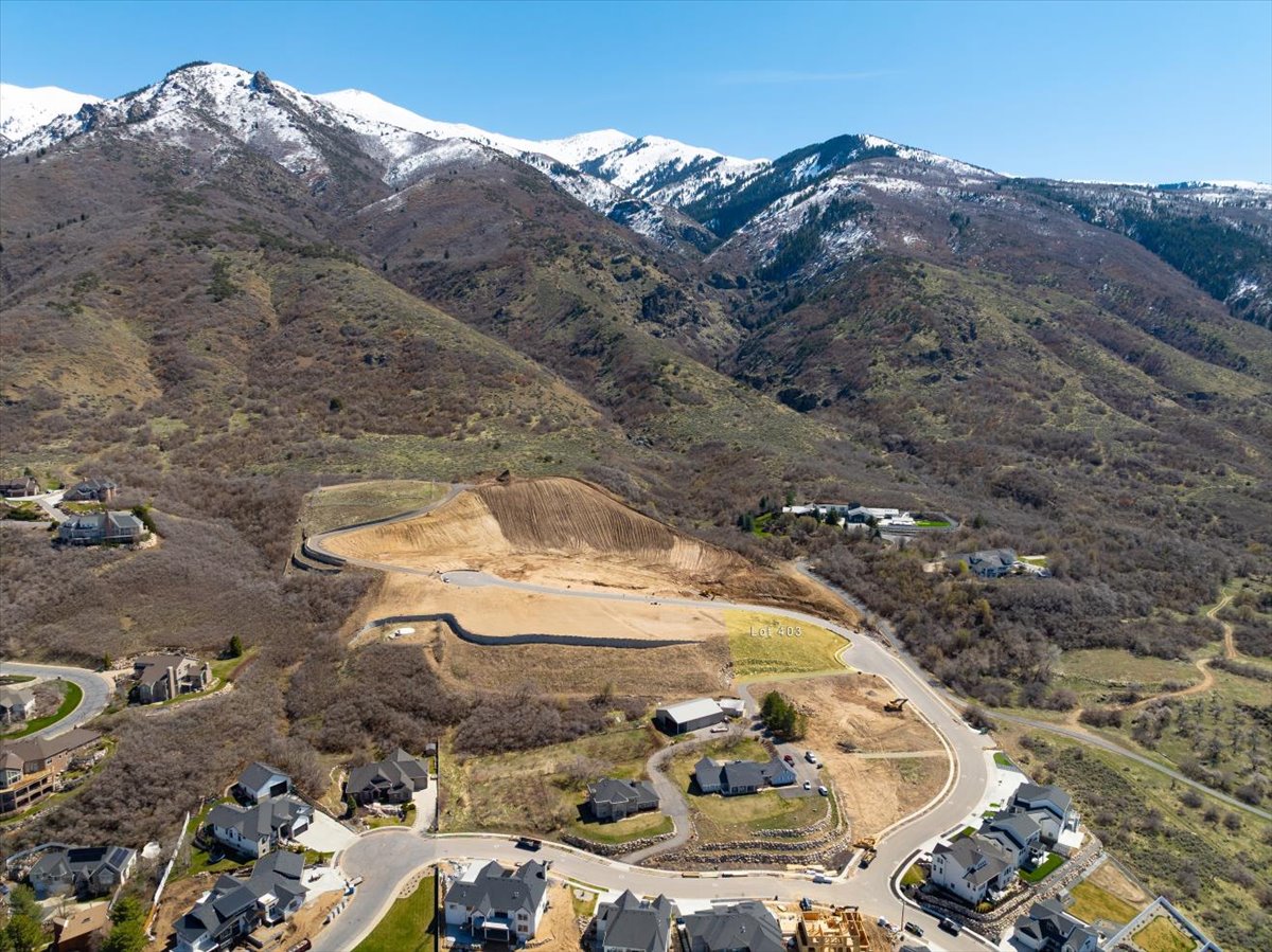 View of mountain background with lot highlighted in Yellow