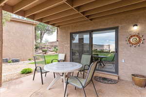 View of patio / terrace with outdoor dining space