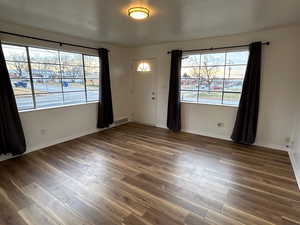 West unit front room view 2