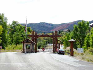 Timber Lakes Entry Gate