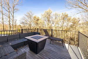 Ensuite Deck with an outdoor living space