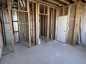 Unfinished 4th bed & bath