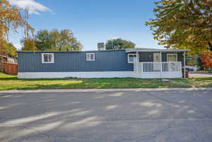 View of manufactured / mobile home
