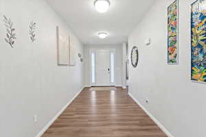 Massive extra-wide entryway!