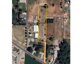 Map / location featuring property parcel outlined